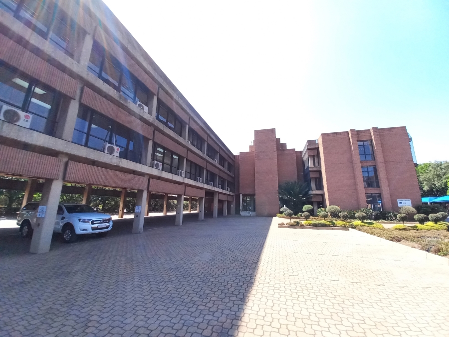 To Let commercial Property for Rent in Alrode Gauteng