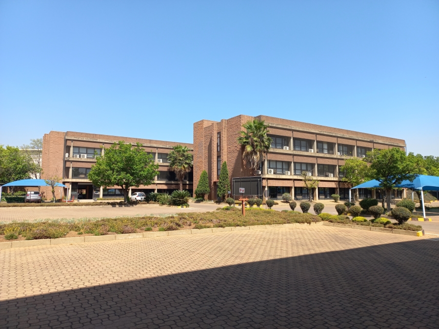 To Let commercial Property for Rent in Alrode Gauteng