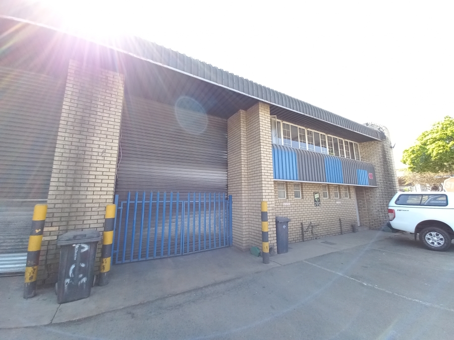 To Let commercial Property for Rent in Meadowdale Gauteng