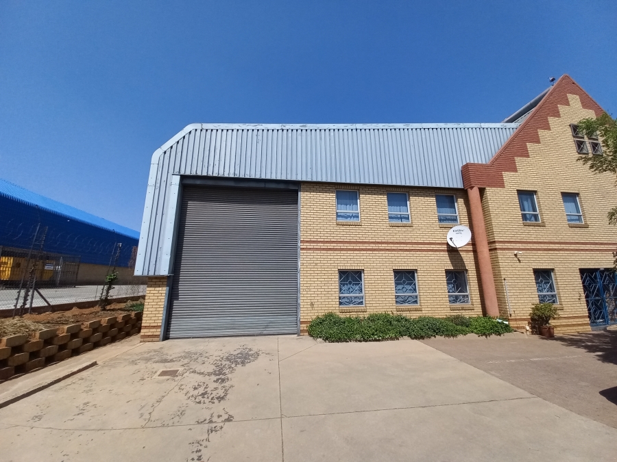 To Let commercial Property for Rent in Meadowdale Gauteng