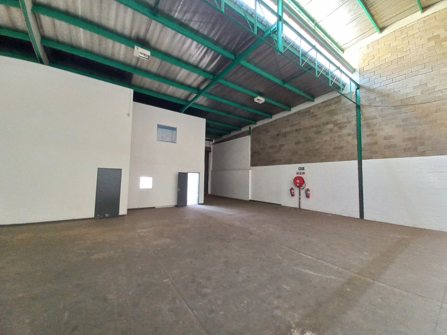 To Let commercial Property for Rent in Driehoek Gauteng