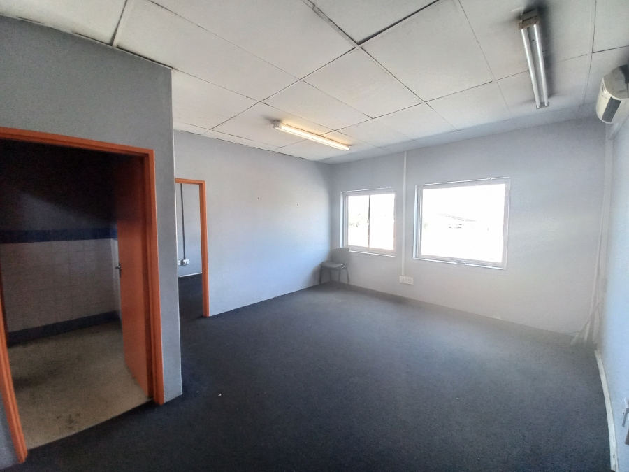 To Let commercial Property for Rent in New Redruth Gauteng