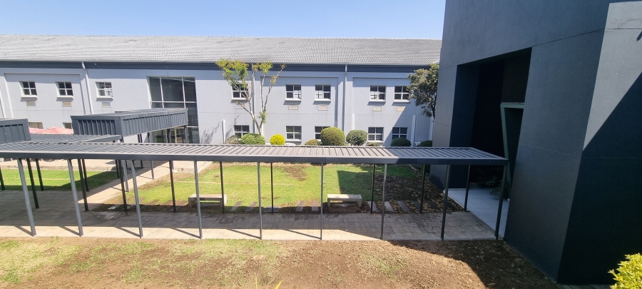 To Let commercial Property for Rent in Halfway Gardens Gauteng