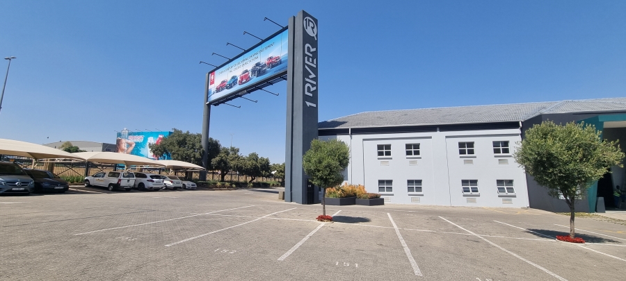 To Let commercial Property for Rent in Halfway Gardens Gauteng
