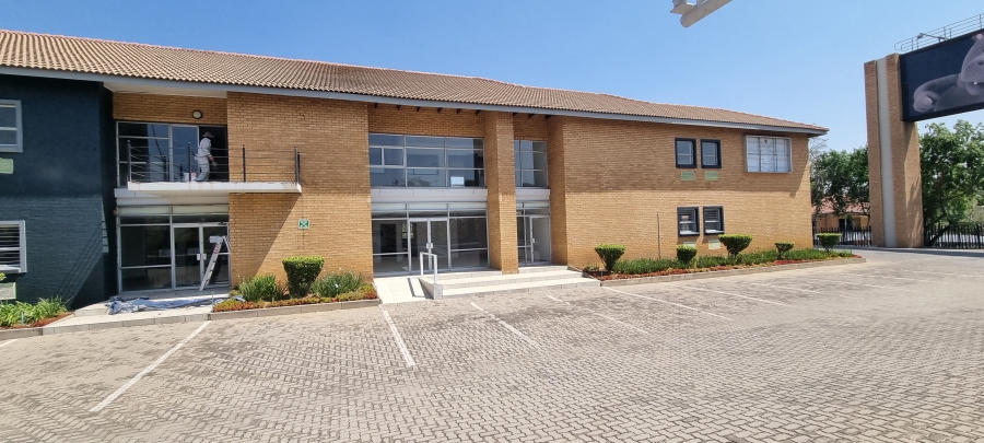 Commercial Property for Sale in Halfway Gardens Gauteng