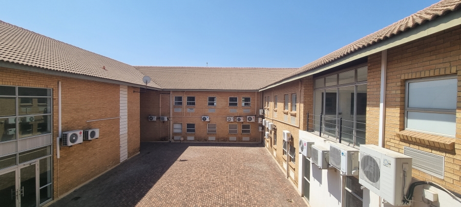 Commercial Property for Sale in Halfway Gardens Gauteng