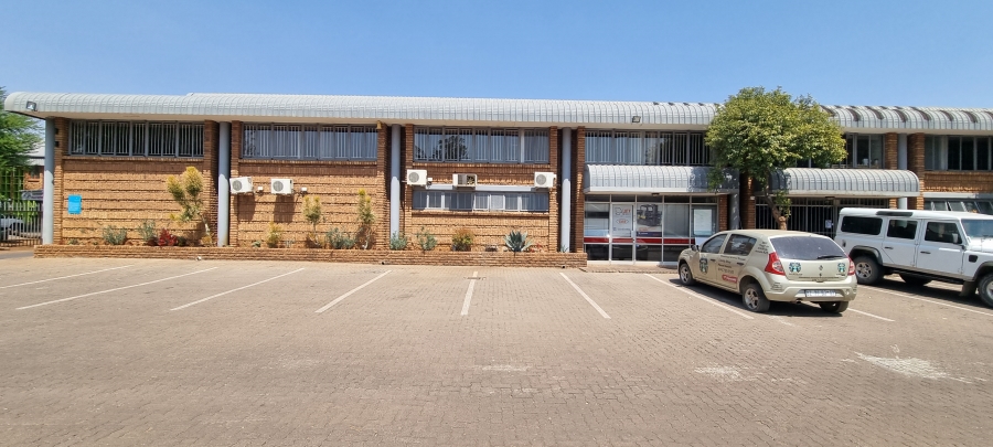 To Let commercial Property for Rent in Hennops Park Industrial Gauteng