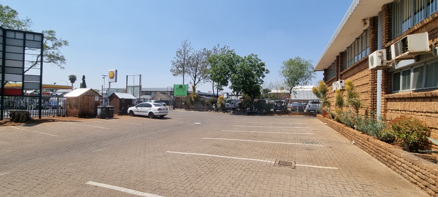 To Let commercial Property for Rent in Hennops Park Industrial Gauteng