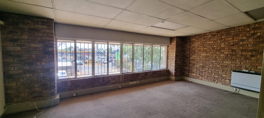 To Let commercial Property for Rent in Hennops Park Industrial Gauteng