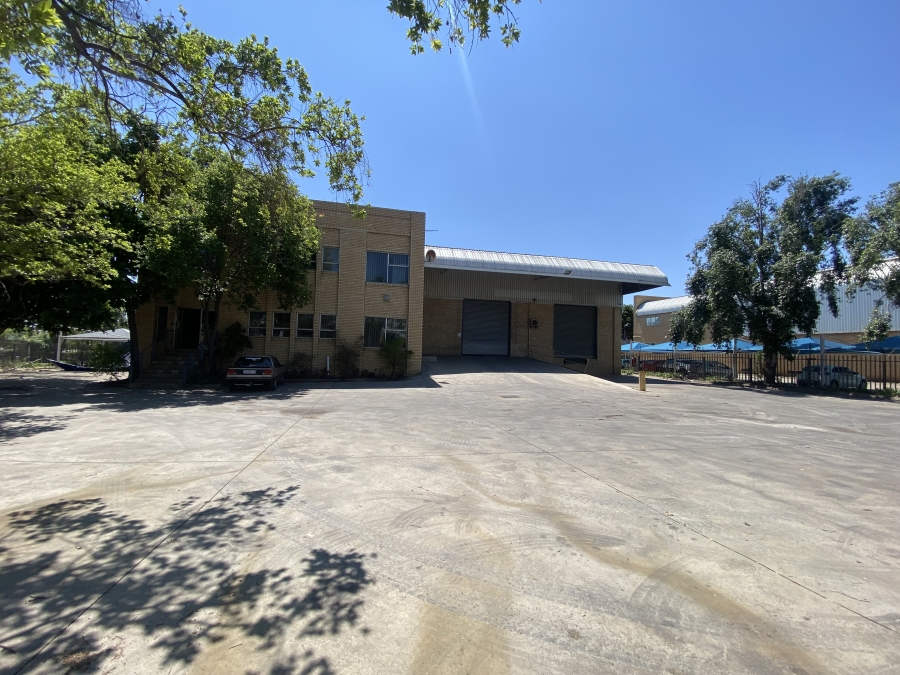To Let commercial Property for Rent in Spartan Gauteng