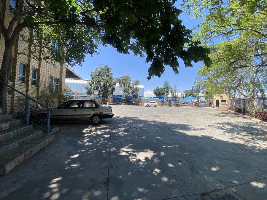 To Let commercial Property for Rent in Spartan Gauteng