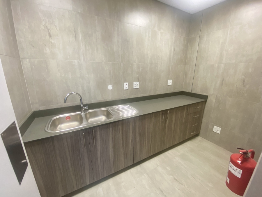 To Let commercial Property for Rent in Randjespark Gauteng