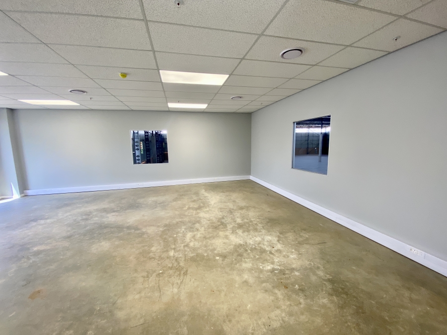 To Let commercial Property for Rent in Randjespark Gauteng