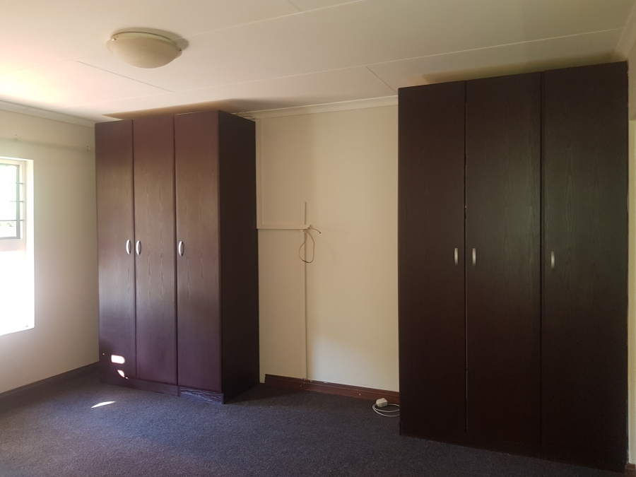 2 Bedroom Property for Sale in Montana Tuine Gauteng