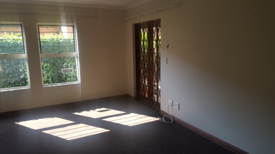 2 Bedroom Property for Sale in Montana Tuine Gauteng