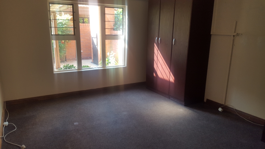 2 Bedroom Property for Sale in Montana Tuine Gauteng