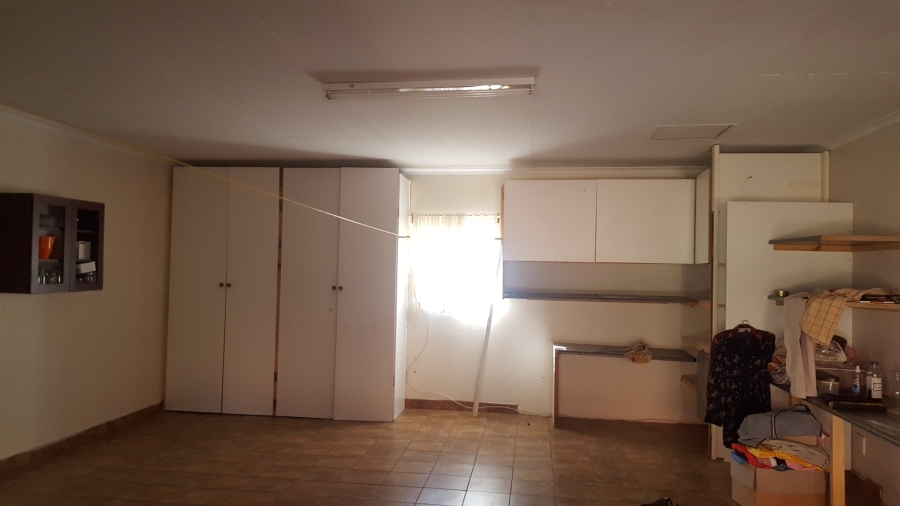 2 Bedroom Property for Sale in Montana Tuine Gauteng