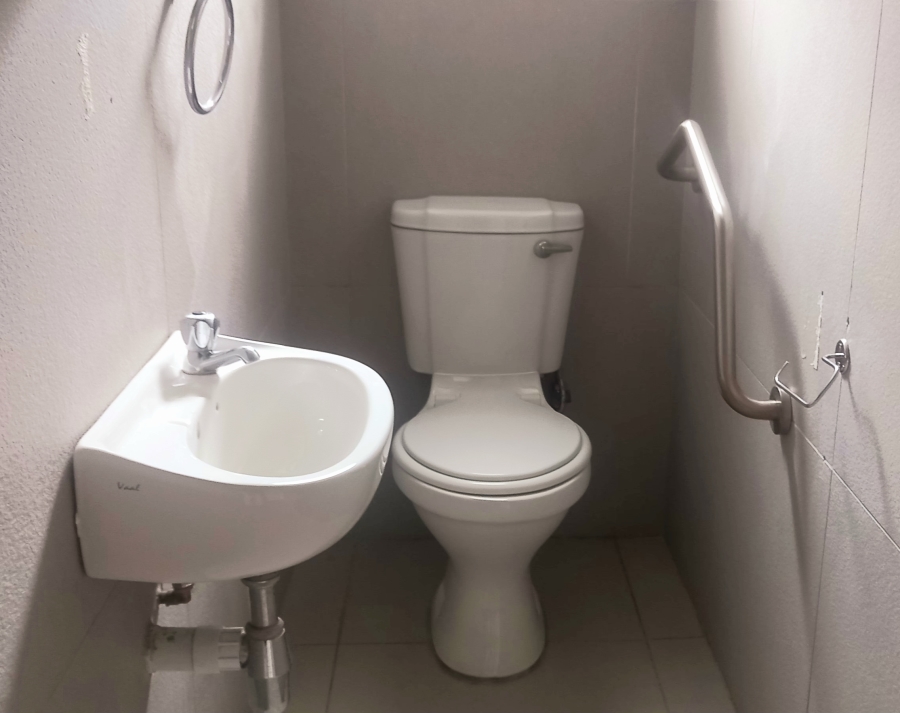 To Let commercial Property for Rent in Ferndale Gauteng