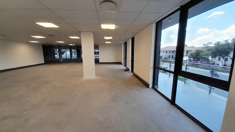To Let commercial Property for Rent in Vorna Valley Gauteng