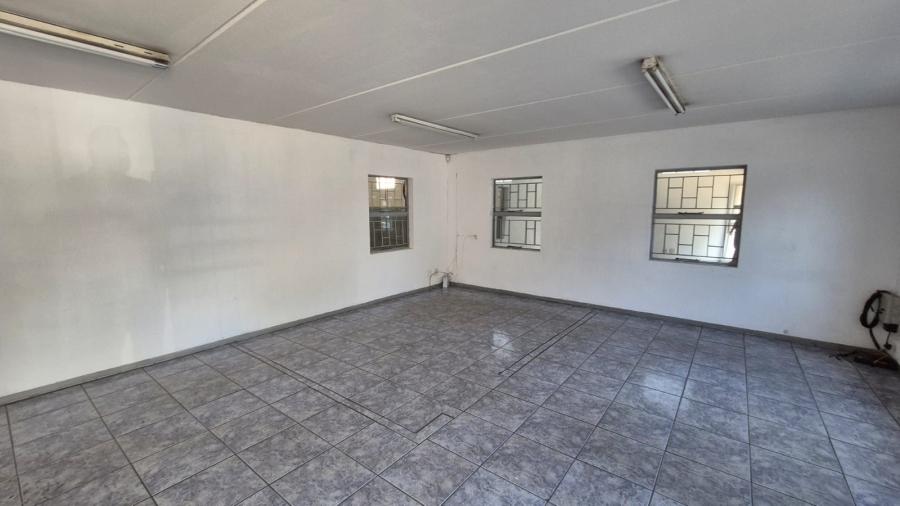 To Let commercial Property for Rent in Silvertondale Gauteng