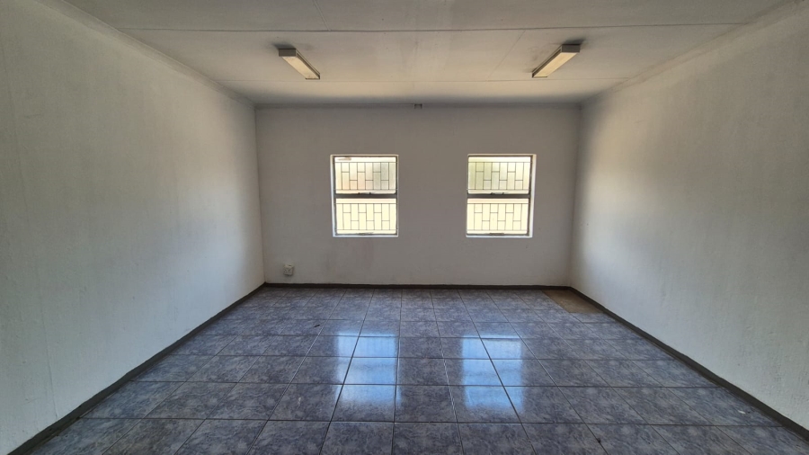 To Let commercial Property for Rent in Silvertondale Gauteng