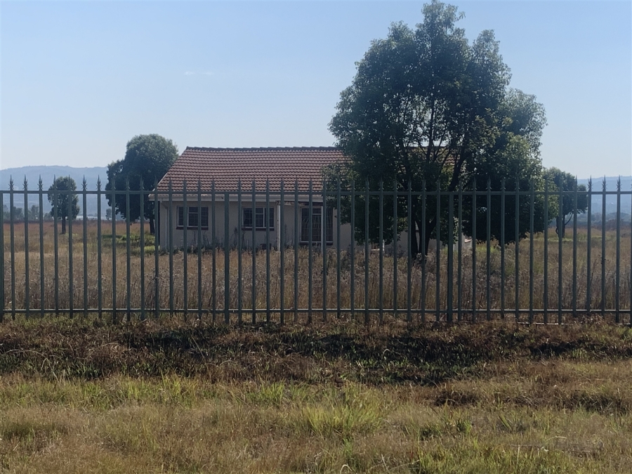 6 Bedroom Property for Sale in Tedderfield A H Gauteng