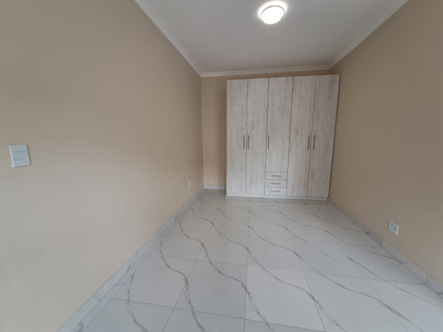 4 Bedroom Property for Sale in Blue Hills AH Gauteng