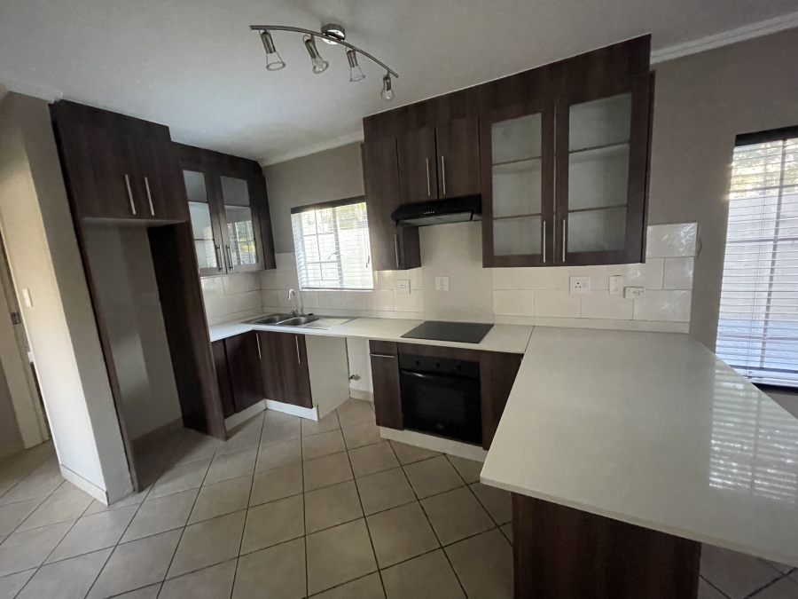 2 Bedroom Property for Sale in Vorna Valley Gauteng