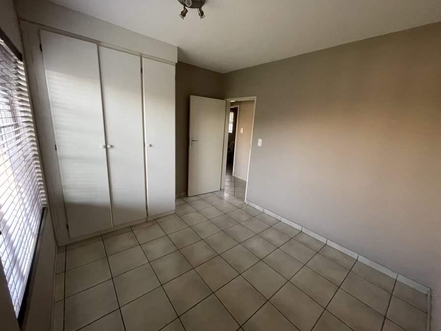2 Bedroom Property for Sale in Vorna Valley Gauteng
