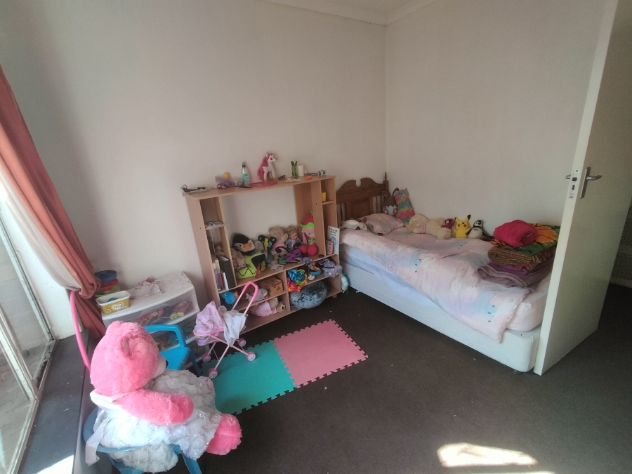 5 Bedroom Property for Sale in Florauna Gauteng