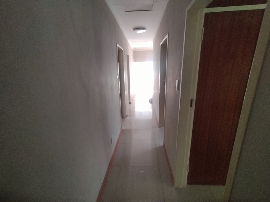 4 Bedroom Property for Sale in Florauna Gauteng
