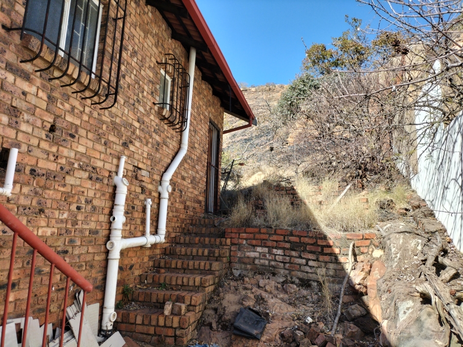4 Bedroom Property for Sale in Florauna Gauteng