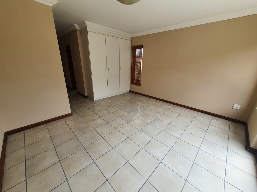 To Let 2 Bedroom Property for Rent in Kyalami Hills Gauteng
