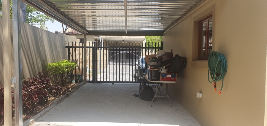 To Let 2 Bedroom Property for Rent in Kyalami Hills Gauteng