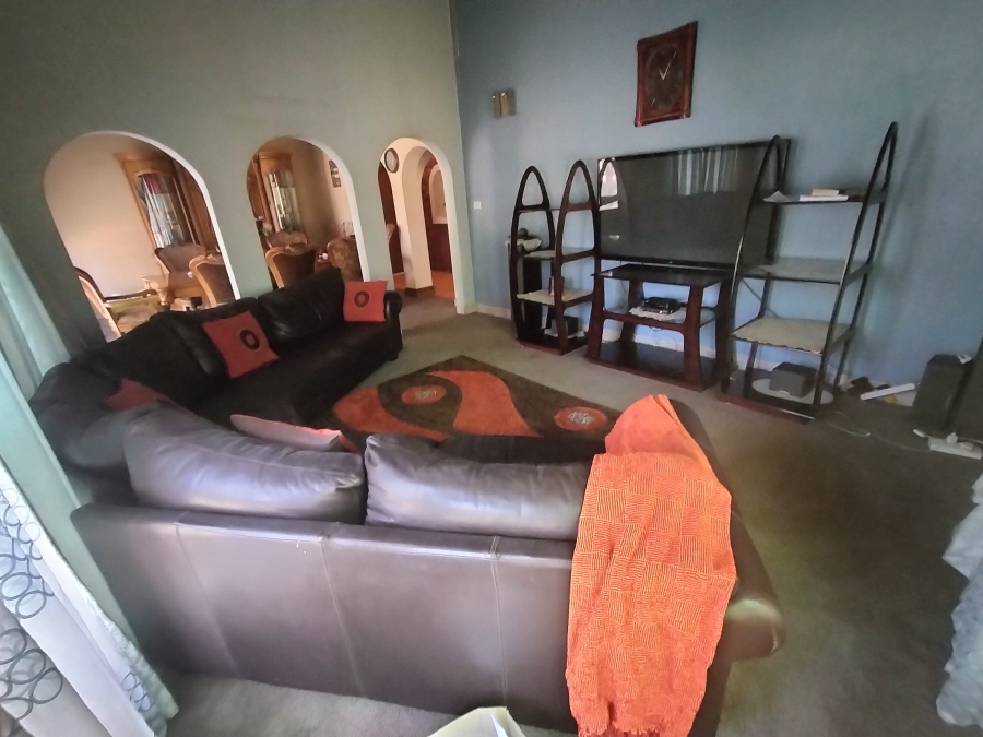 5 Bedroom Property for Sale in Pretoria North Gauteng