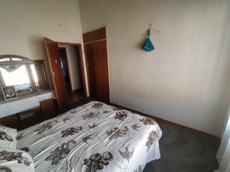 5 Bedroom Property for Sale in Pretoria North Gauteng