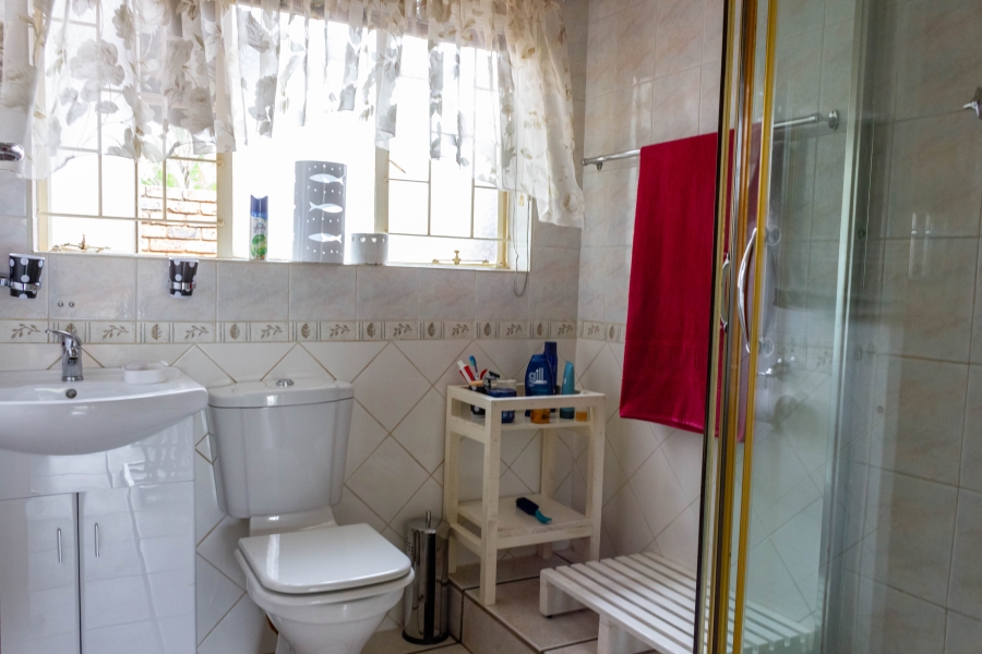 3 Bedroom Property for Sale in Dorandia Gauteng