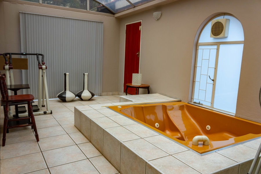 3 Bedroom Property for Sale in Dorandia Gauteng