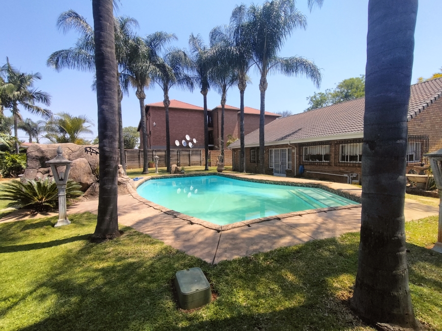 4 Bedroom Property for Sale in Pretoria North Gauteng