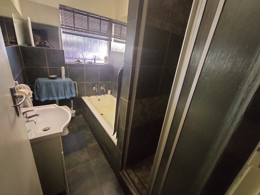 3 Bedroom Property for Sale in Pretoria North Gauteng