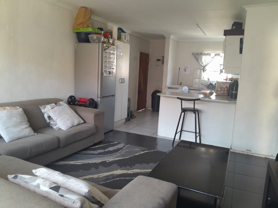 2 Bedroom Property for Sale in Vorna Valley Gauteng