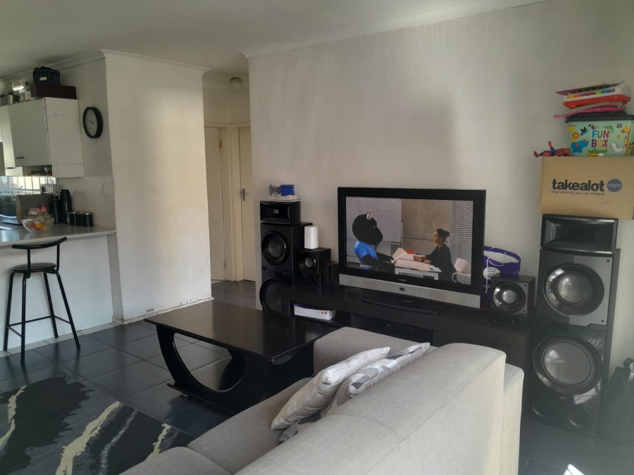 2 Bedroom Property for Sale in Vorna Valley Gauteng