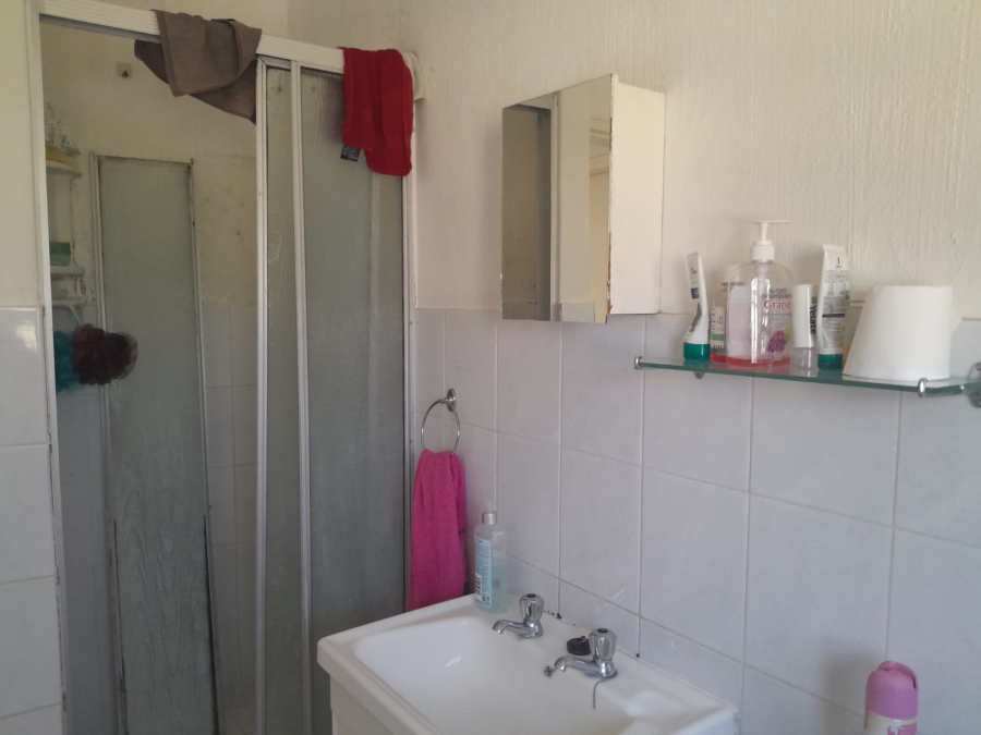 2 Bedroom Property for Sale in Vorna Valley Gauteng