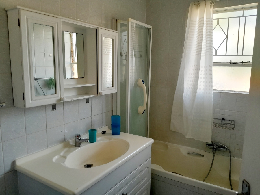 2 Bedroom Property for Sale in Vorna Valley Gauteng