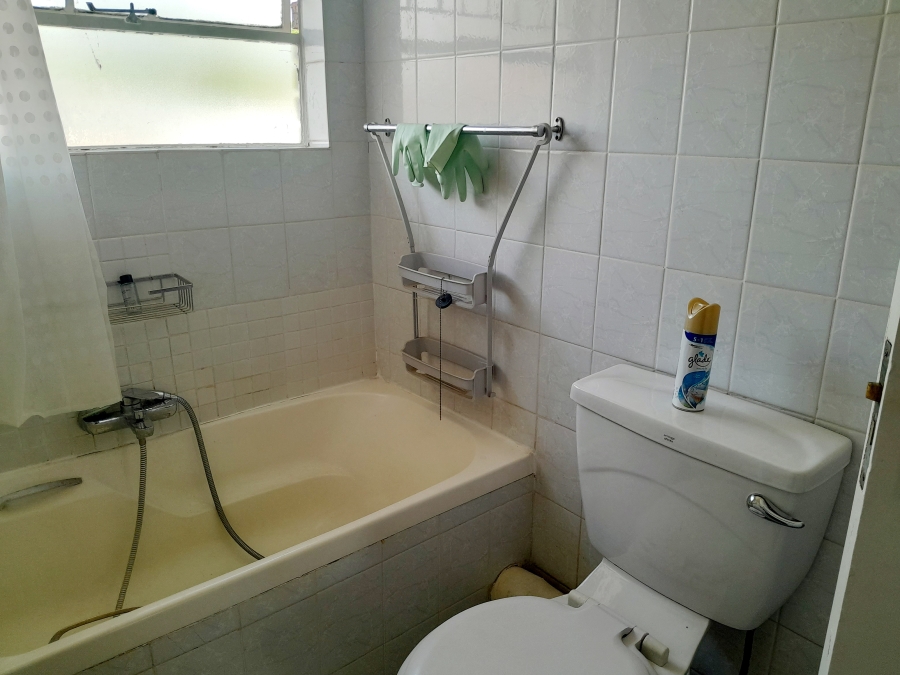 2 Bedroom Property for Sale in Vorna Valley Gauteng