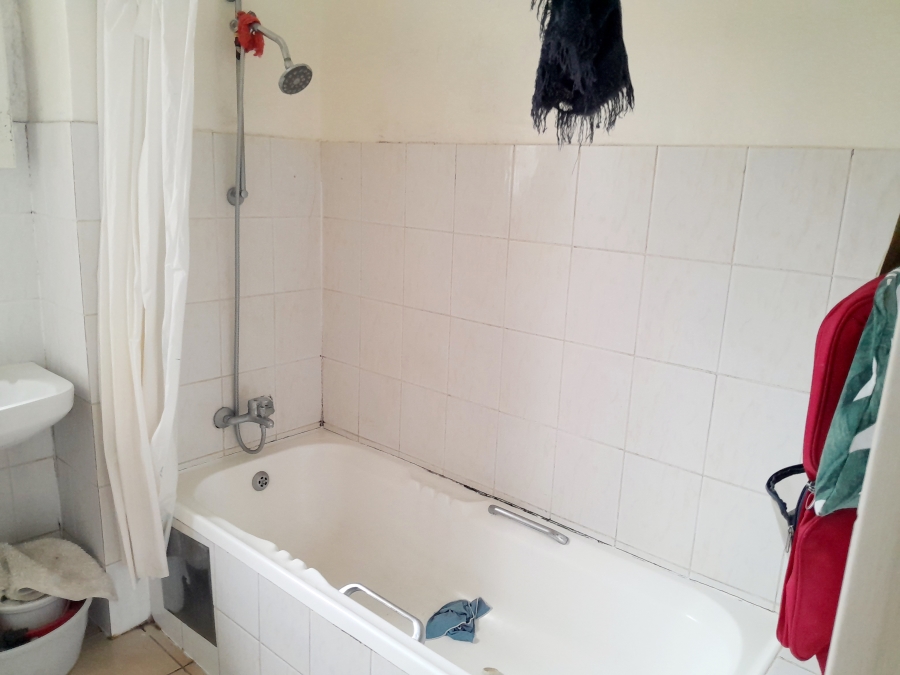 2 Bedroom Property for Sale in Vorna Valley Gauteng