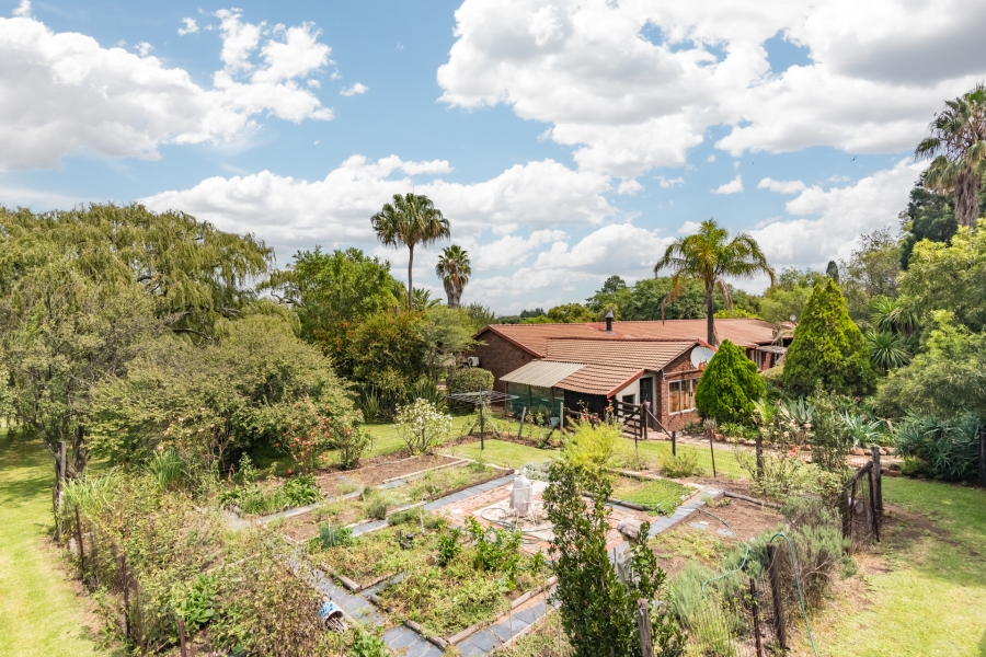 4 Bedroom Property for Sale in Randjesfontein A H Gauteng