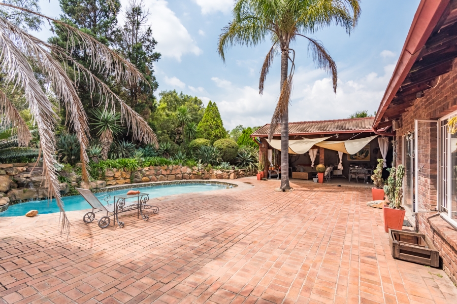 4 Bedroom Property for Sale in Randjesfontein A H Gauteng