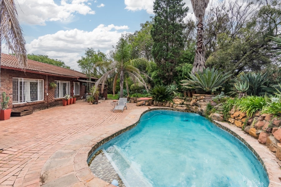 4 Bedroom Property for Sale in Randjesfontein A H Gauteng
