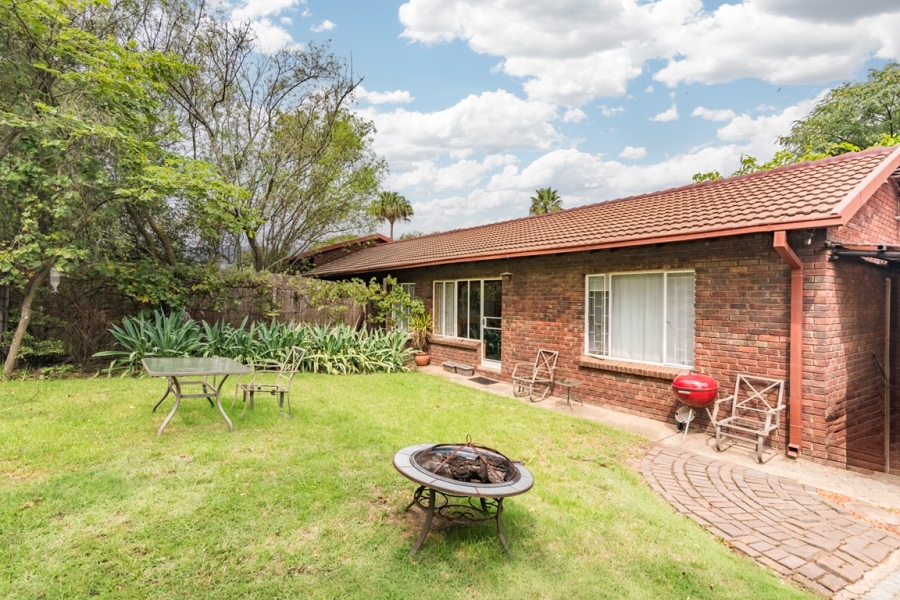 4 Bedroom Property for Sale in Randjesfontein A H Gauteng